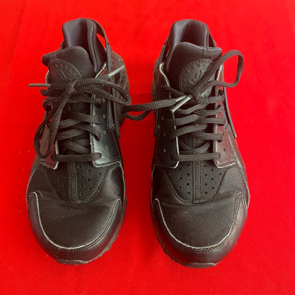 NIKE Huaraches